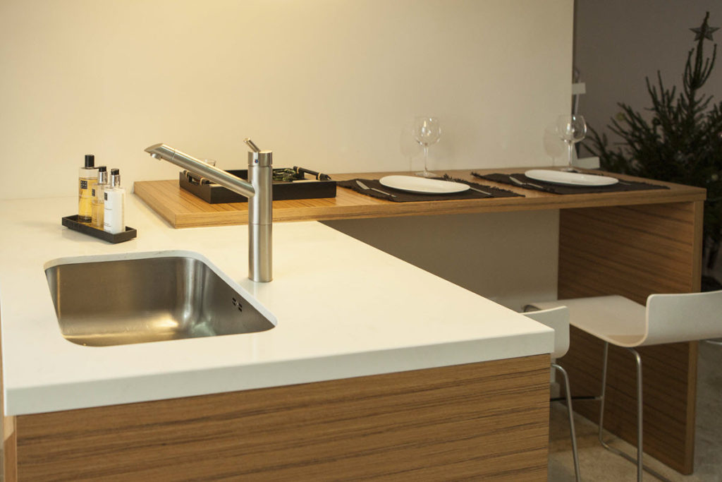 Cocina elegante y moderna en Zaragoza